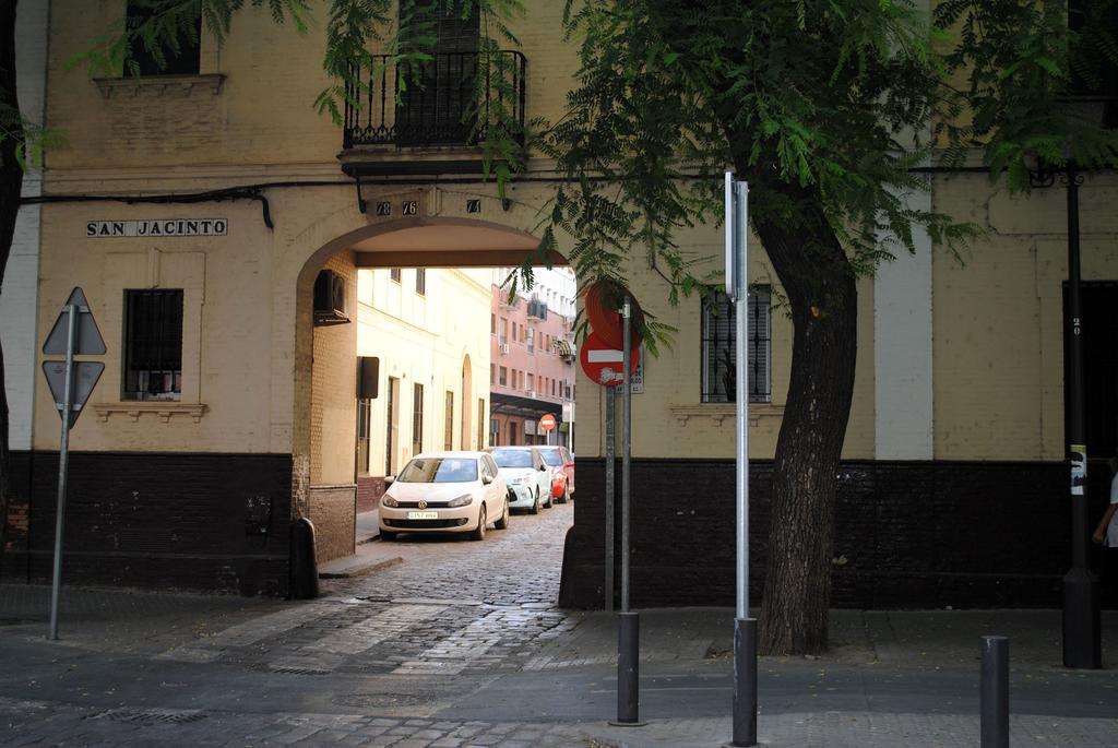 Triana Home & Free Parking Seville Exterior photo